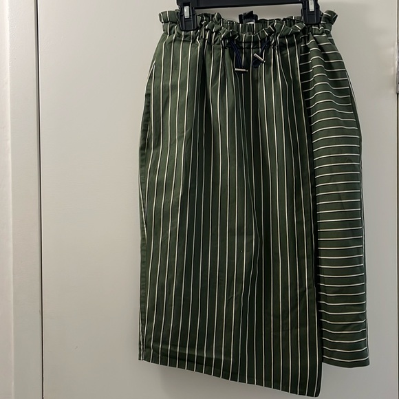 Reserved Dresses & Skirts - Asymmetrical Poplin Skirt